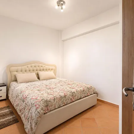 Adu Daire Civitavecchia